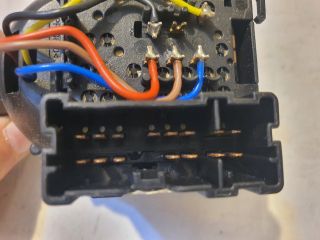 bontott DACIA DUSTER Bal Kormánykapcsoló Irányjelző