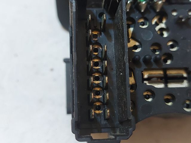 bontott DACIA DUSTER Bal Kormánykapcsoló Irányjelző