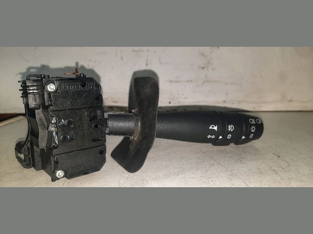 bontott DACIA DUSTER Bal Kormánykapcsoló Irányjelző