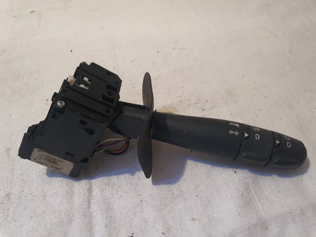 bontott DACIA DUSTER Bal Kormánykapcsoló Irányjelző