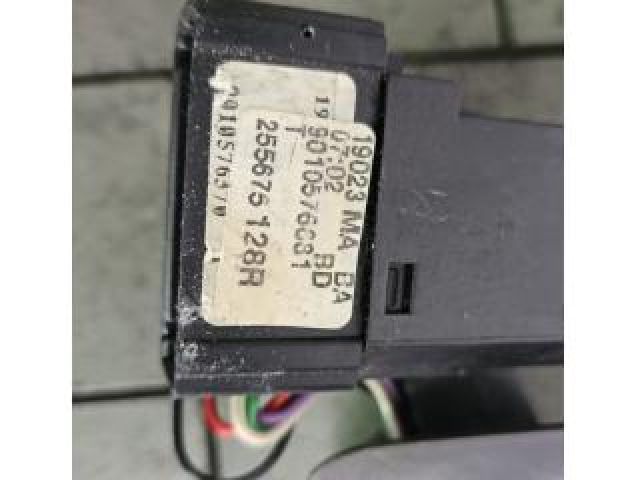 bontott DACIA DUSTER Bal Kormánykapcsoló Irányjelző