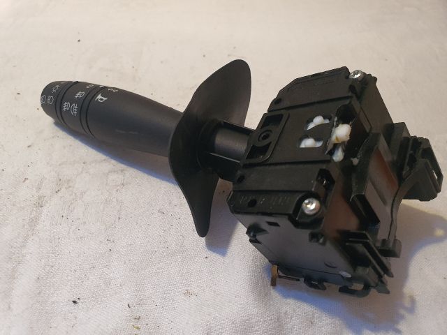 bontott DACIA DUSTER Bal Kormánykapcsoló Irányjelző