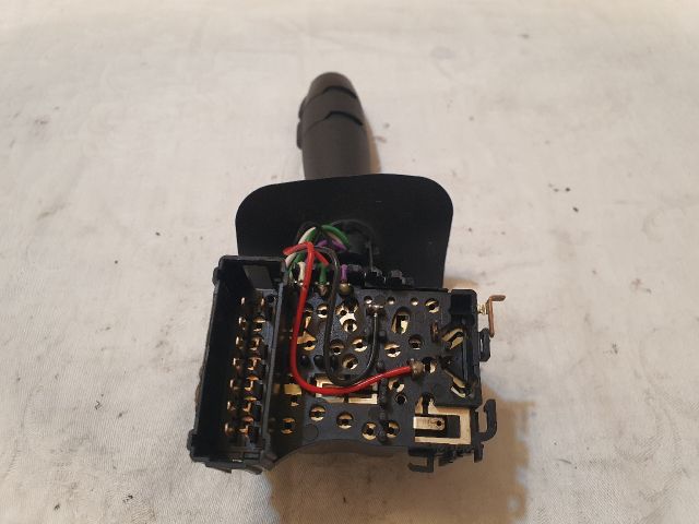 bontott DACIA DUSTER Bal Kormánykapcsoló Irányjelző