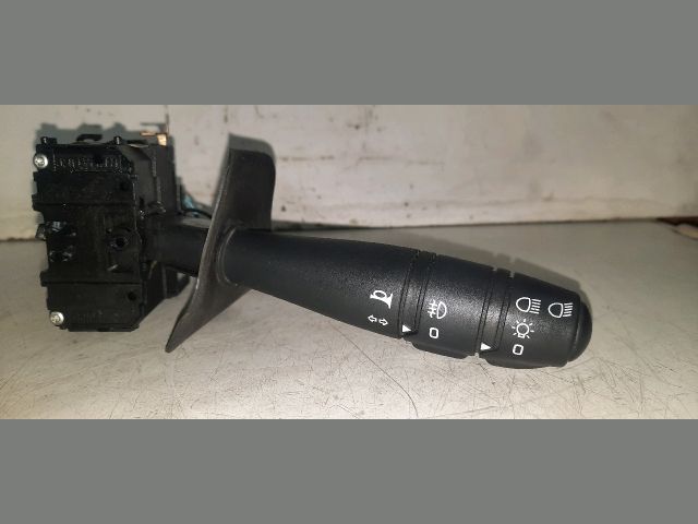 bontott DACIA DUSTER Bal Kormánykapcsoló Irányjelző