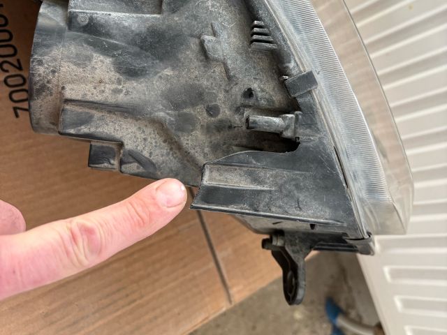 bontott DACIA DUSTER Bal Ledes Fényszóró