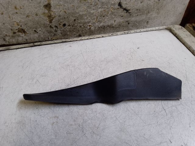 bontott DACIA DUSTER Bal Levélrács Záróvég