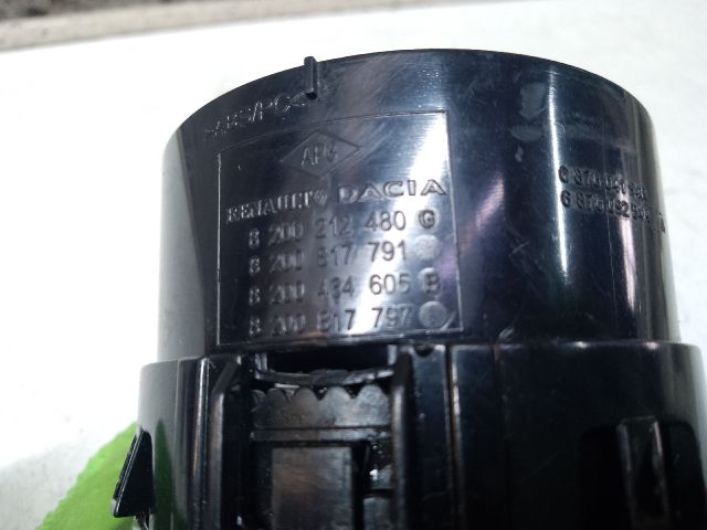 bontott DACIA DUSTER Bal Szellőző