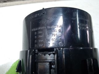 bontott DACIA DUSTER Bal Szellőző