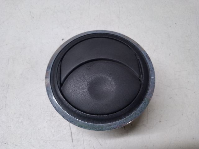 bontott DACIA DUSTER Bal Szellőző