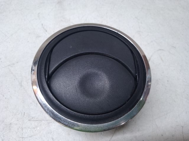 bontott DACIA DUSTER Bal Szellőző