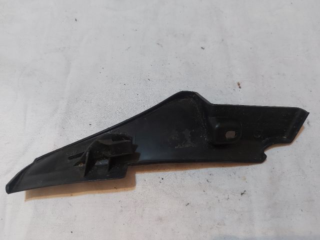 bontott DACIA DUSTER Bal Szélvédő Alatti Vízelvezető Műanyag