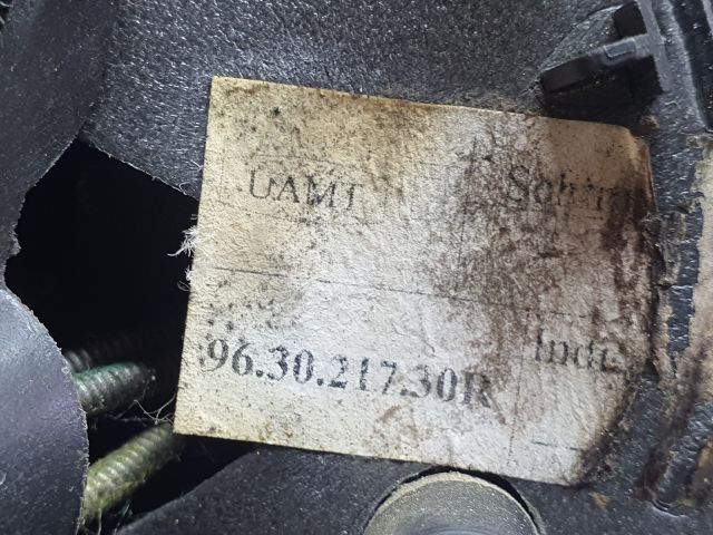 bontott DACIA DUSTER Bal Visszapillantó Tükör (Mechanikus)