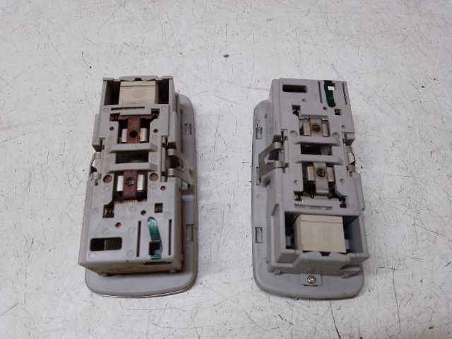 bontott DACIA DUSTER Beltér Világítás Hátsó