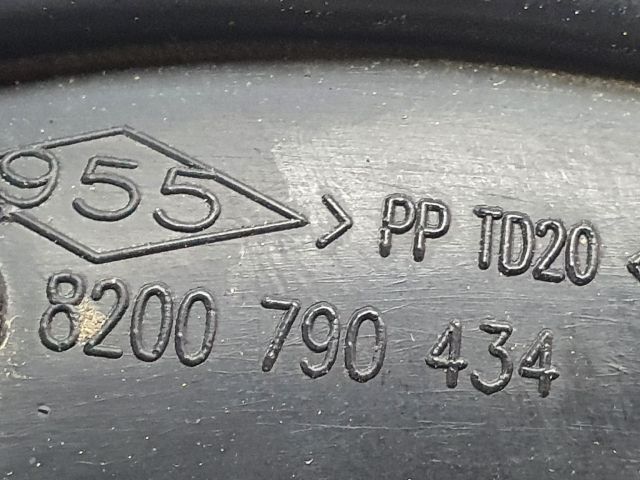 bontott DACIA DUSTER Biztosítéktábla Doboz