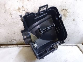 bontott DACIA DUSTER Biztosítéktábla Doboz