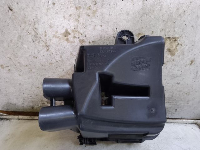 bontott DACIA DUSTER Biztosítéktábla Doboz