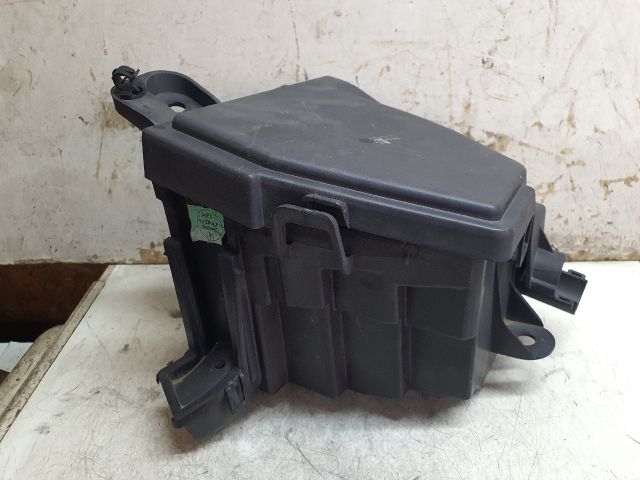 bontott DACIA DUSTER Biztosítéktábla Doboz