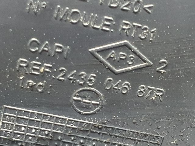 bontott DACIA DUSTER Biztosítéktábla Doboz