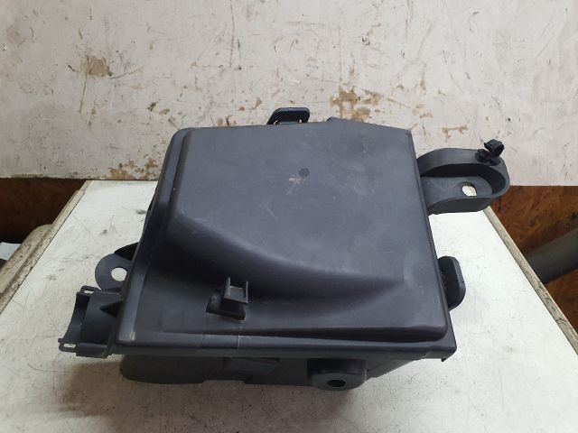 bontott DACIA DUSTER Biztosítéktábla Doboz