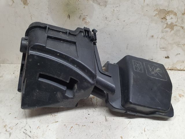 bontott DACIA DUSTER Biztosítéktábla Doboz