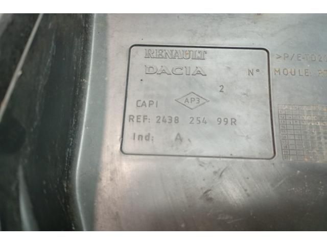 bontott DACIA DUSTER Biztosítéktábla Fedél