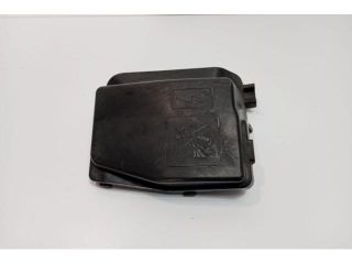 bontott DACIA DUSTER Biztosítéktábla Fedél