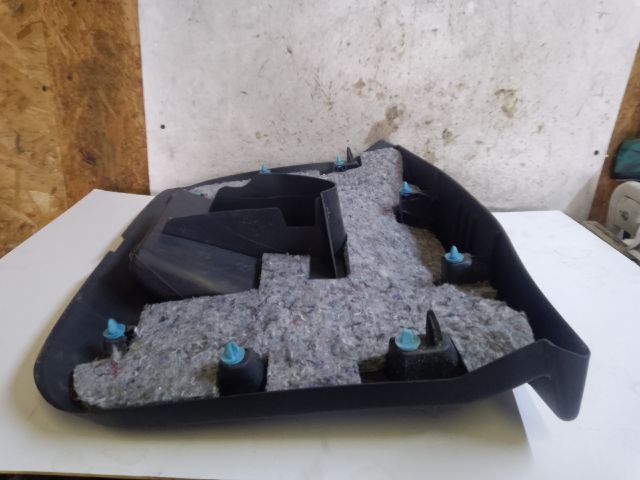 bontott DACIA DUSTER Csomagtérajtó Burkolat Felső