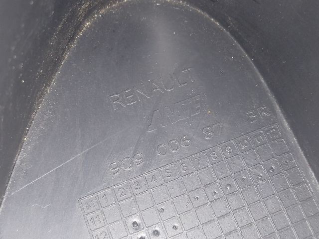 bontott DACIA DUSTER Csomagtérajtó Burkolat Felső