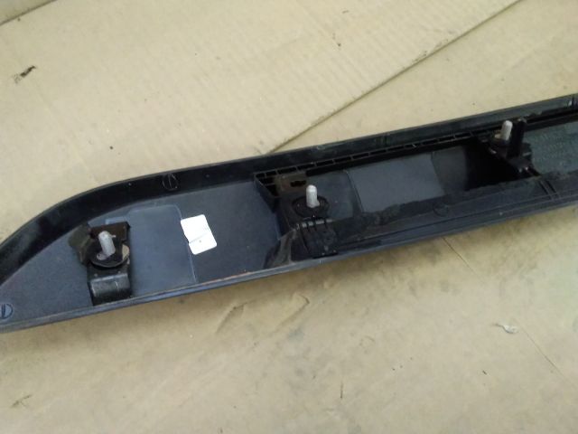 bontott DACIA DUSTER Csomagtérajtó Díszléc