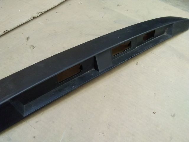 bontott DACIA DUSTER Csomagtérajtó Díszléc