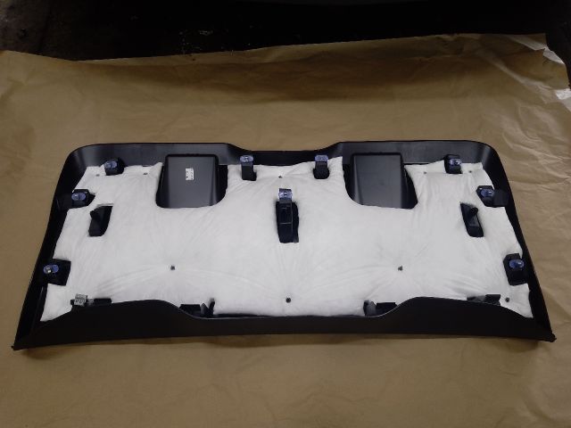 bontott DACIA DUSTER Csomagtérajtó Kárpit