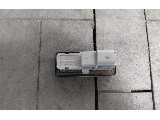 bontott DACIA DUSTER Csomagtérajtó Kilincs