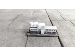 bontott DACIA DUSTER Csomagtérajtó Kilincs