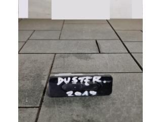 bontott DACIA DUSTER Csomagtérajtó Kilincs