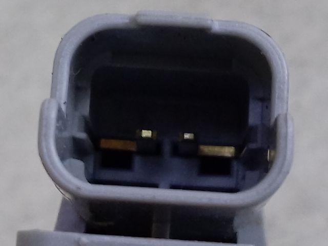 bontott DACIA DUSTER Csomagtérajtó Kilincs