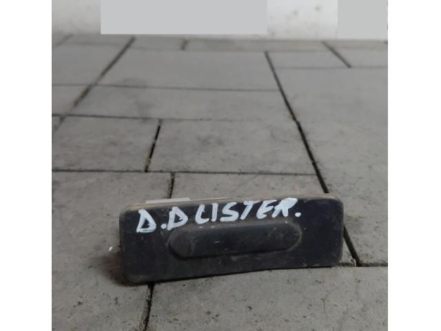 bontott DACIA DUSTER Csomagtérajtó Kilincs