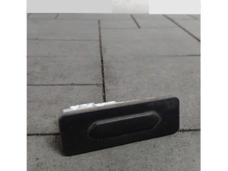 bontott DACIA DUSTER Csomagtérajtó Kilincs