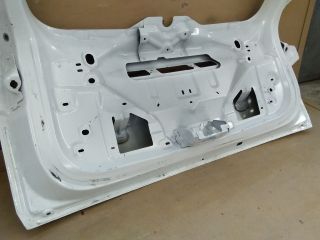 bontott DACIA DUSTER Csomagtérajtó (Üres lemez)