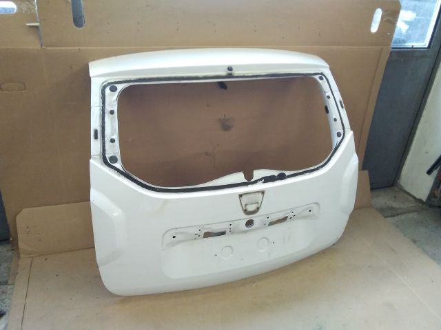 bontott DACIA DUSTER Csomagtérajtó (Üres lemez)