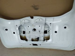 bontott DACIA DUSTER Csomagtérajtó (Üres lemez)