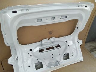 bontott DACIA DUSTER Csomagtérajtó (Üres lemez)