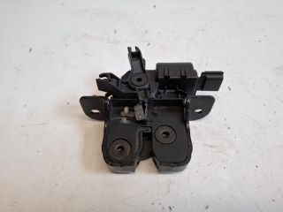 bontott DACIA DUSTER Csomagtérajtó Zárszerkezet