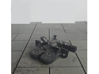 bontott DACIA DUSTER Csomagtérajtó Zárszerkezet