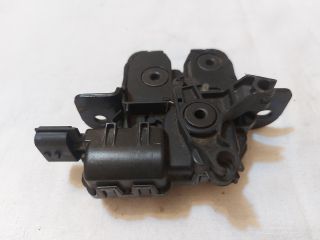 bontott DACIA DUSTER Csomagtérajtó Zárszerkezet