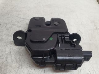 bontott DACIA DUSTER Csomagtérajtó Zárszerkezet