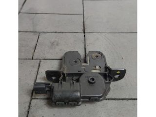 bontott DACIA DUSTER Csomagtérajtó Zárszerkezet