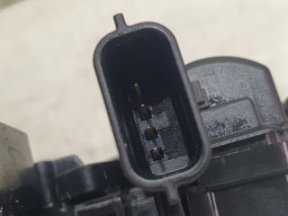 bontott DACIA DUSTER Csomagtérajtó Zárszerkezet