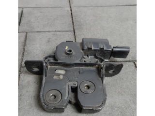 bontott DACIA DUSTER Csomagtérajtó Zárszerkezet