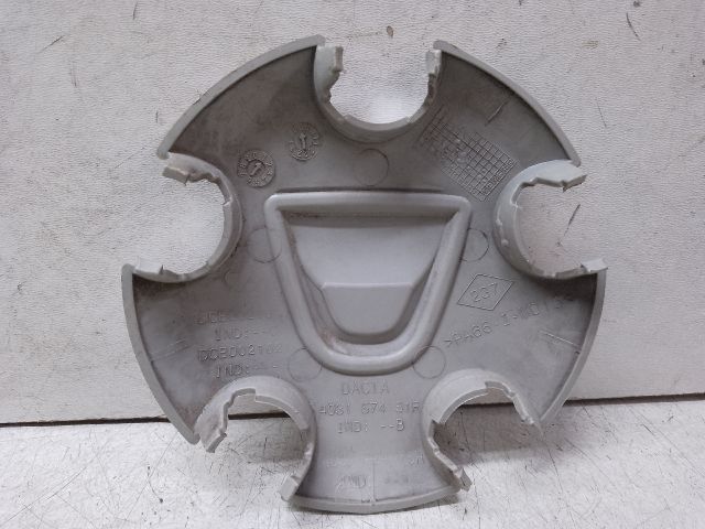 bontott DACIA DUSTER Dísztárcsa (1 db)