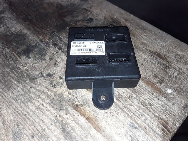 bontott DACIA DUSTER Elektronika (Magában)